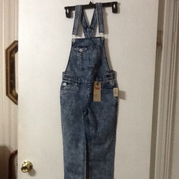 levis Denim - nwt Levis size10  regular overalls